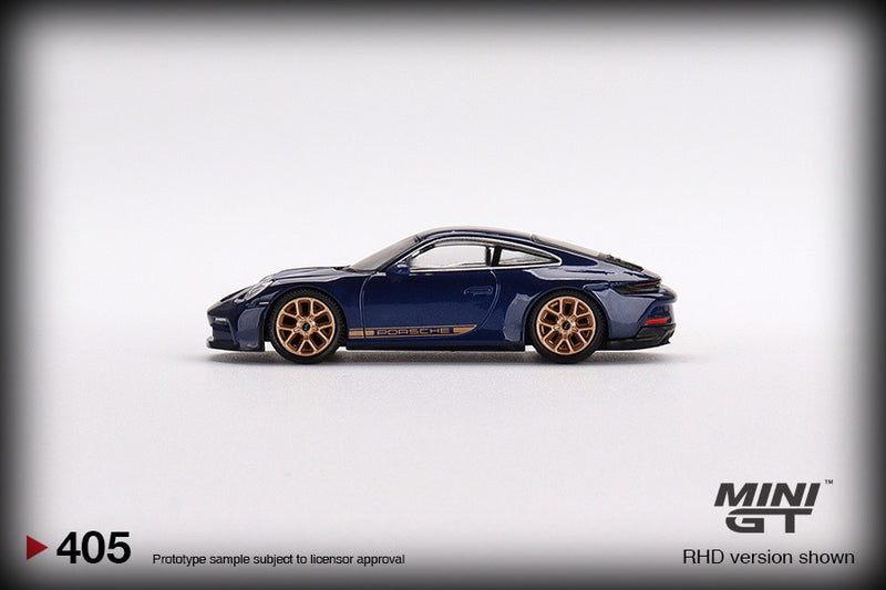 Chargez l&#39;image dans la visionneuse de la galerie, Porsche 911 (992) GT3 Touring (RHD) MINI GT 1:64

