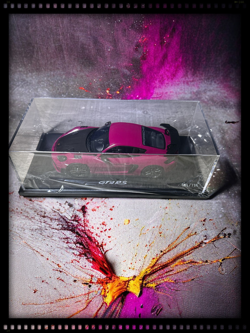 Chargez l&#39;image dans la visionneuse de la galerie, Porsche 718 CAYMAN GT4 RS (982) Violet avec Case - ÉDITION LIMITÉE 718 pièces - PORSCHE DEALERMODEL 1:18
