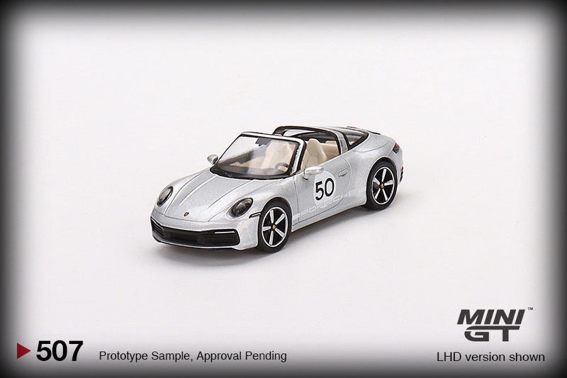 Chargez l&#39;image dans la visionneuse de la galerie, Porsche 911 Targa 4S heritage design edition GT (RHD) MINI GT 1:64
