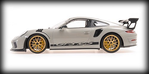 Chargez l&#39;image dans la visionneuse de la galerie, Porsche 911 GT3RS (991.2) – 2019 – CHALK AVEC ENSEMBLE WEISSACH AVEC JANTES EN MAGNÉSIUM DORÉ MINICHAMPS 1:18
