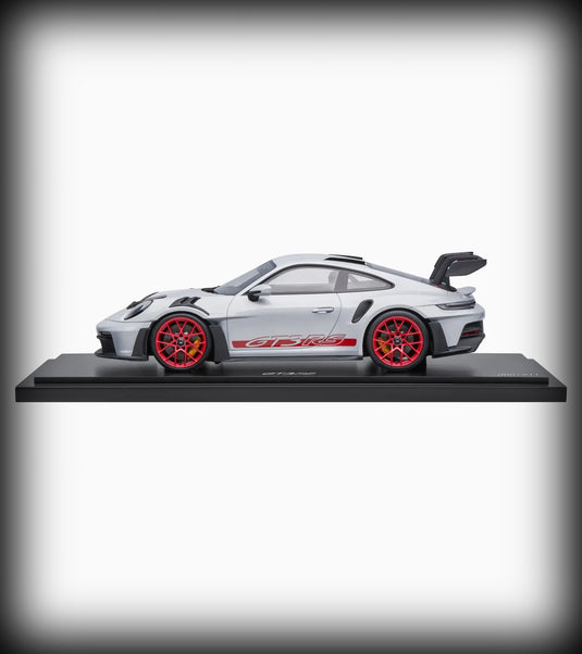 Porsche 911 GT3 RS (992) - LIMITED EDITION 911 stuks - PORSCHE DEALERMODEL 1:18