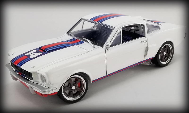 Laad de afbeelding in de Gallery-viewer, Ford SHELBY 1965 GT350R Street Fighter Le Mans #14 ACME 1:18
