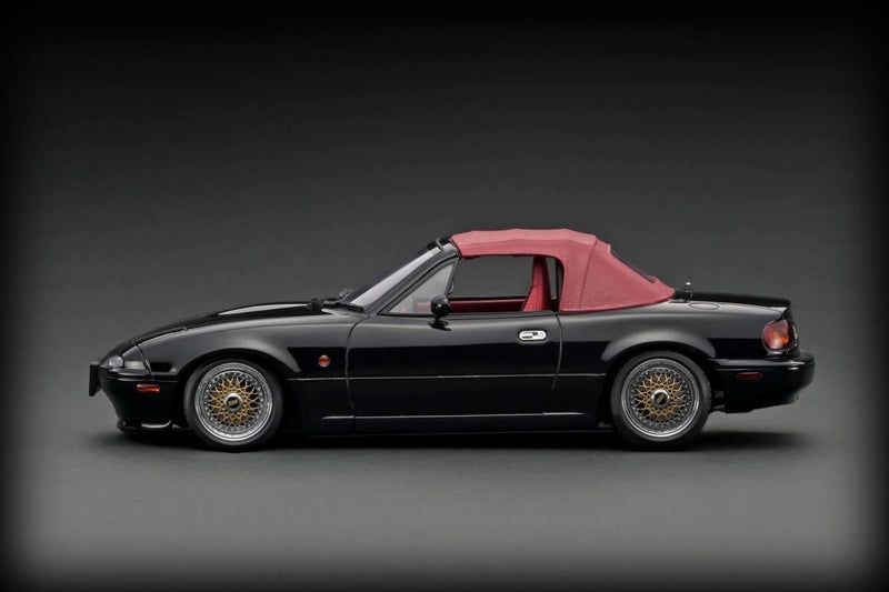 Load image into Gallery viewer, Mazda Eunos Roadster (NA) IGNITION MODEL 1:18
