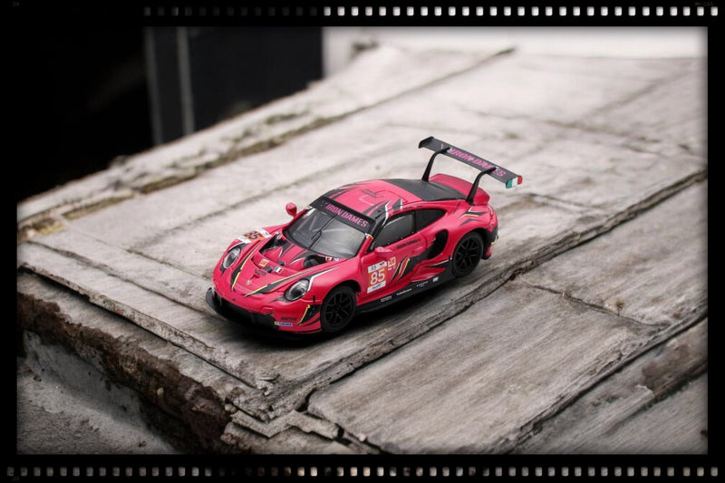 Load image into Gallery viewer, Porsche 911 RSR-19 #85 BOVY/GATTING/FREY 24H LE MANS 2023 SPARK 1:64
