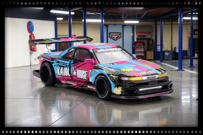 Laad de afbeelding in de Gallery-viewer, NISSAN SILVIA S13-R KAIDO SPLASH V1 1991 MINI GT 1:64
