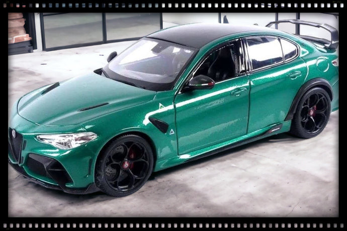 Alfa Romeo GIULIA GTAM 2020 Vert BBURAGO 1:18