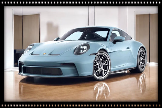 Porsche 911 S/T 2023 Blue NOREV 1:18