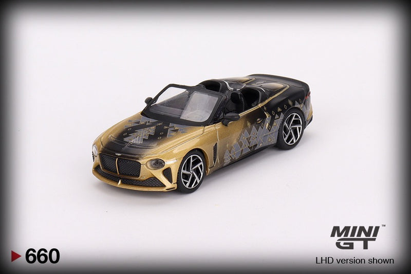 Load image into Gallery viewer, Bentley Mulliner Bacalar Christmas Limited Edition 9999 pieces (LHD) MINI GT 1:64
