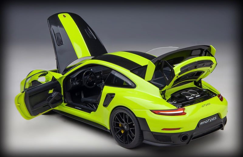 Chargez l&#39;image dans la visionneuse de la galerie, Porsche 911 (991.2) GT2 RS WEISSACH PACKAGE 2017 AUTOart 1:18
