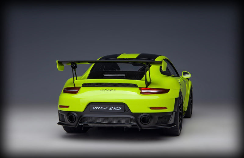 Chargez l&#39;image dans la visionneuse de la galerie, Porsche 911 (991.2) GT2 RS WEISSACH PACKAGE 2017 AUTOart 1:18
