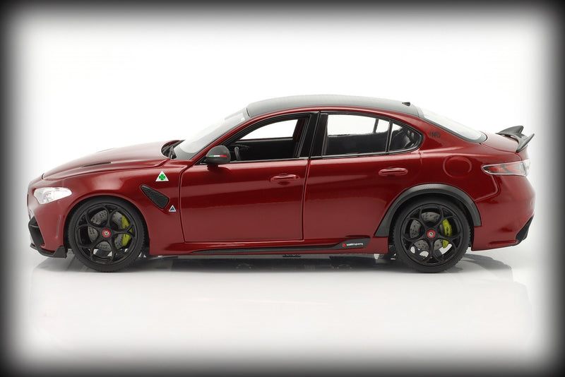 Laad de afbeelding in de Gallery-viewer, Alfa Romeo GIULIA GTA 2020 BBURAGO 1:18
