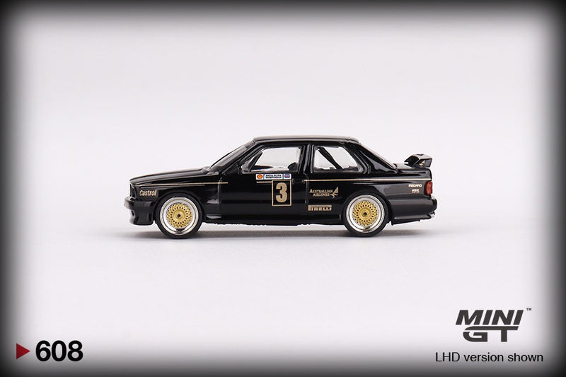 Laad de afbeelding in de Gallery-viewer,  Bmw M3 #3 JPS Team BMW ATCC Championship winner 1987 (LHD) MINI GT 1:64
