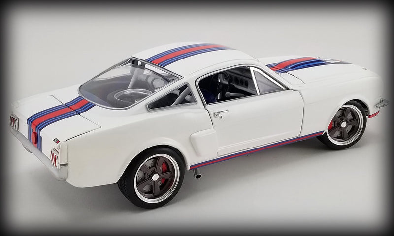 Laad de afbeelding in de Gallery-viewer, Ford SHELBY 1965 GT350R Street Fighter Le Mans #14 ACME 1:18
