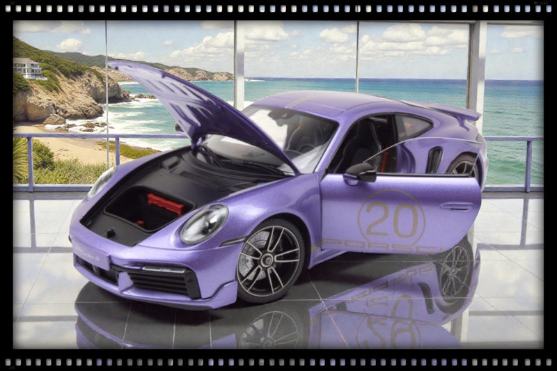 Chargez l'image dans la visionneuse de la galerie, Porsche 911 (992) Turbo S coupé Sport Design 2021 Violet MINICHAMPS 1:18

