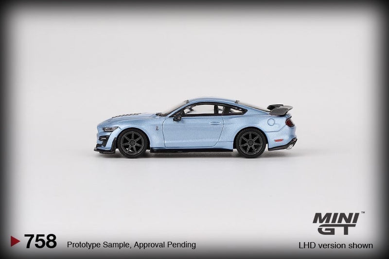 Laad de afbeelding in de Gallery-viewer, Ford MUSTANG SHELBY GT500 HERITAGE EDITION BRITTANY BLAUW 2022 (LHD) MINI GT 1:64
