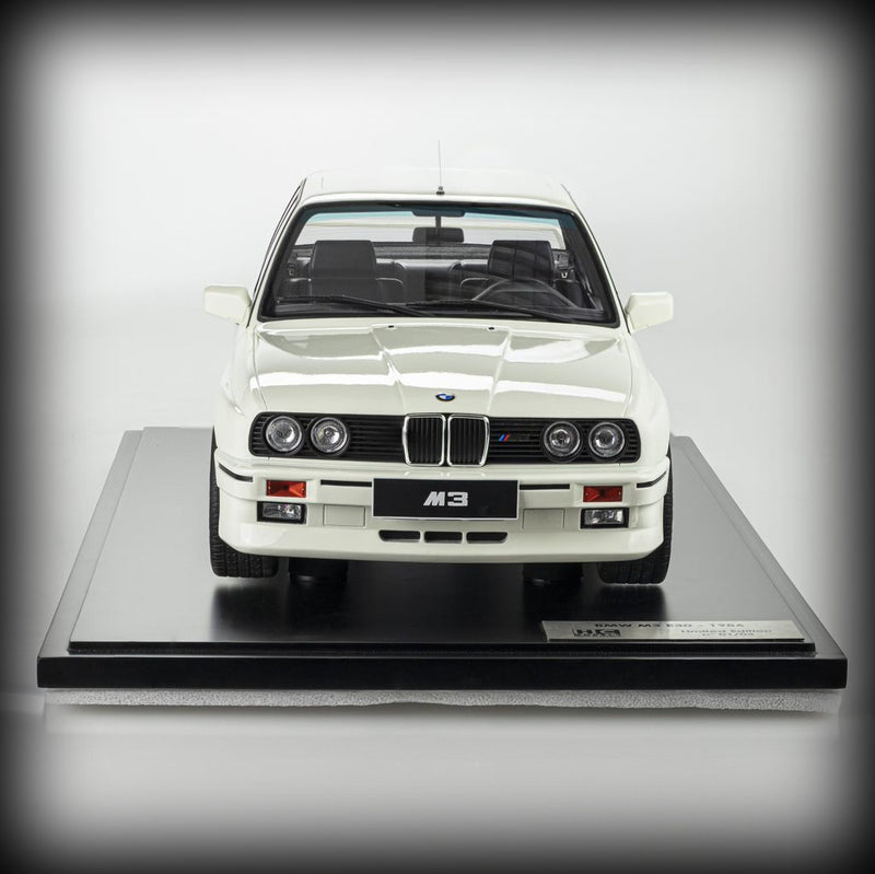 Load image into Gallery viewer, Bmw M3 (E30) M3 1986 (LIMITED EDITION 4 pieces) HC MODELS 1:8
