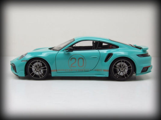 Porsche 911 (992) Turbo S coupe Sport Design 2021 MINICHAMPS 1:18