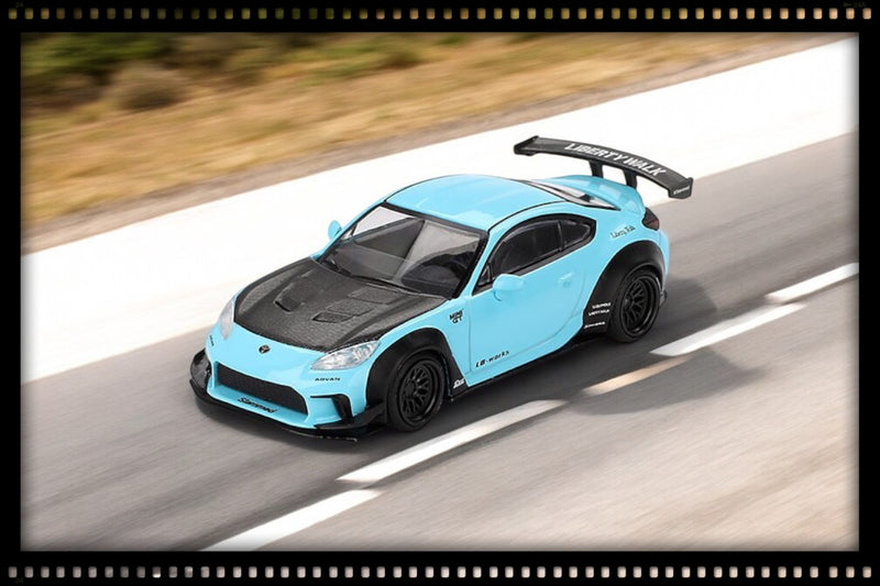 Laad de afbeelding in de Gallery-viewer, Toyota GR86 LB WORKS BLAUW 2024 (LHD) MINI GT 1:64
