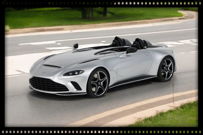 Load image into Gallery viewer, Aston Martin V12 SPEEDSTER 2021 GT SPIRIT 1:18
