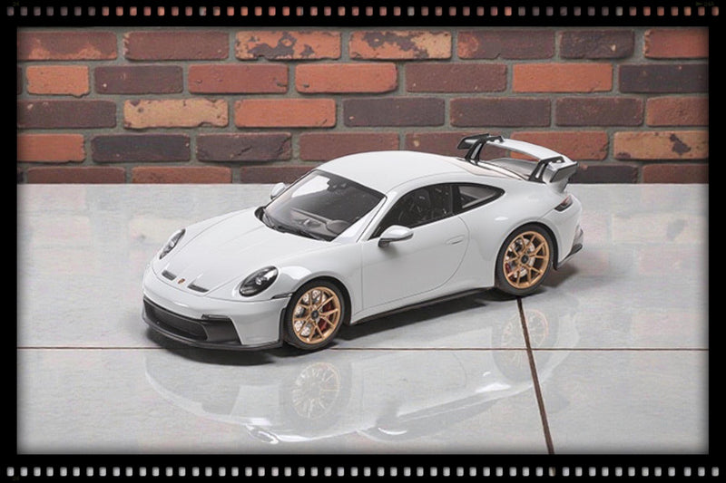 Load image into Gallery viewer, Porsche 911 (992) GT3 2021 White Chalk MINICHAMPS 1:18
