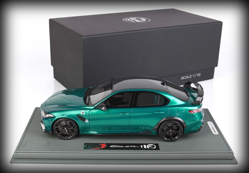 Load image into Gallery viewer, Alfa Romeo Giulia GTAM Verde Montreal Black Seat Belts Black Brakes with display case (LIMITED EDITION 40 pieces) BBR Models 1:18
