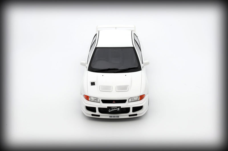 Laad de afbeelding in de Gallery-viewer, Mitsubishi LANCER EVO III 1995 (WIT) OTTOmobile 1:18

