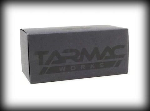 Chargez l&#39;image dans la visionneuse de la galerie, Mercedes AMG GT3 #4 with container &amp; figure TARMAC WORKS 1:64
