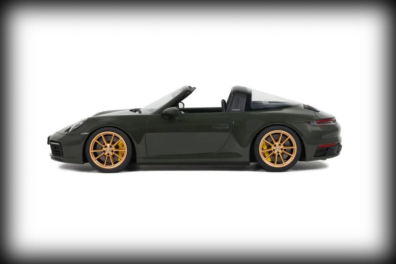 Laad de afbeelding in de Gallery-viewer, Porsche 911 (992) TARGA 4S 2020 GT SPIRIT 1:18
