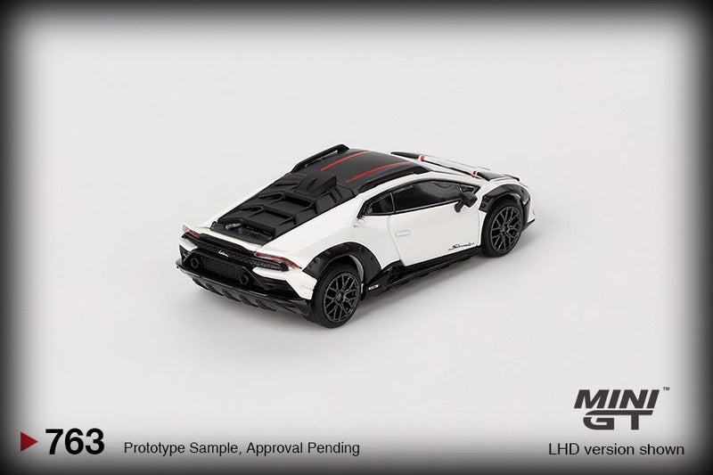 Laad de afbeelding in de Gallery-viewer, Lamborghini Hurricane STERRATO BIANCO ASOPO 2023 (LHD) MINI GT 1:64
