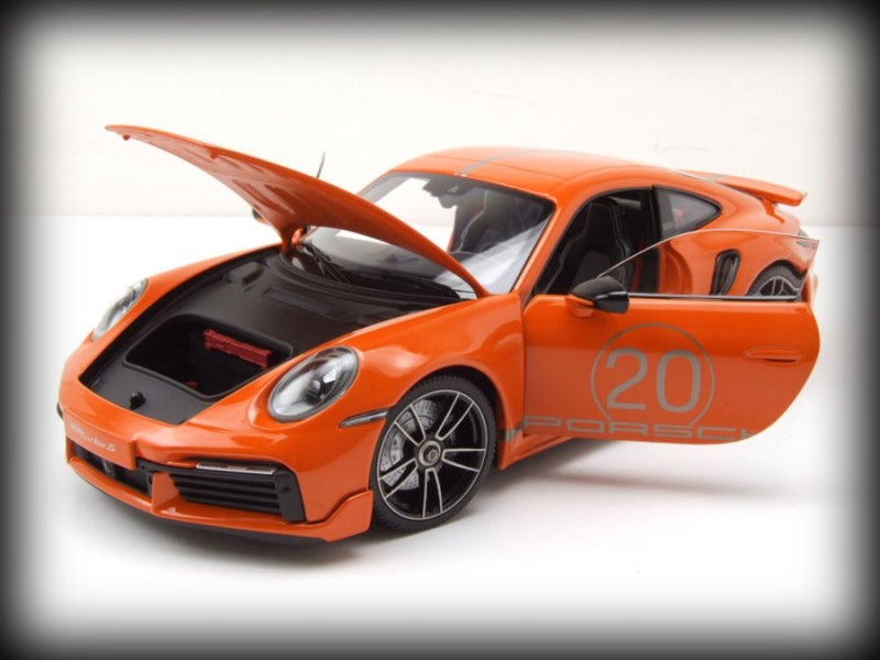 Laad de afbeelding in de Gallery-viewer, Porsche 911 (992) Turbo S coupe Sport Design 2021 MINICHAMPS 1:18
