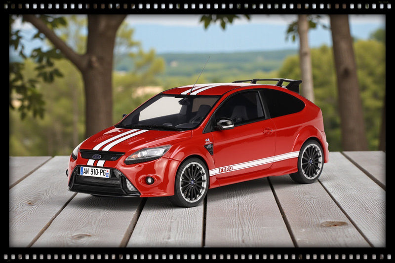Laad de afbeelding in de Gallery-viewer, Ford FOCUS MK2 RS 2010 OTTOmobile 1:18
