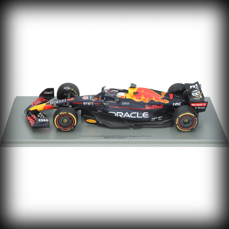 Laad de afbeelding in de Gallery-viewer, SPARK Red Bull RACING RB18 #1 MAX VERSTAPPEN WINNER BELGIAN GP 2022 SPARK 1:18
