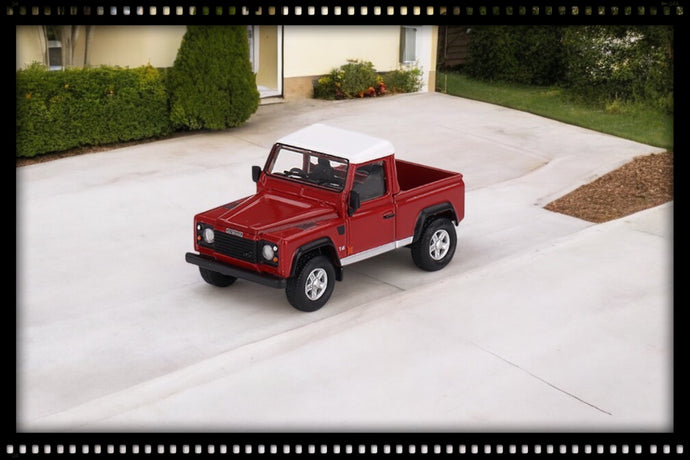 Land Rover Defender 90 Pick-up (LHD) MINI GT 1:64