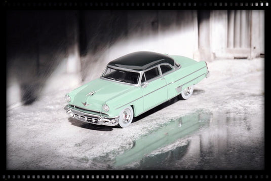 Lincoln Capri 1954 (LHD) MINI GT 1:64