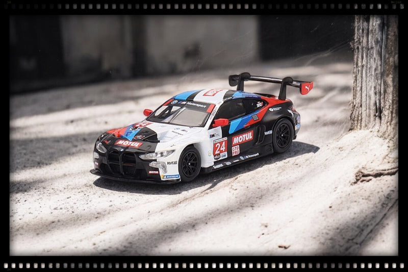 Laad de afbeelding in de Gallery-viewer, BMW M4 GT3 #24 TEAM RLL IMSA 24H DAYTONA 2022 MINI GT 1:64
