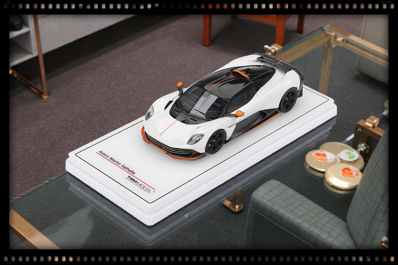 Load image into Gallery viewer, Aston Martin VALHALLA LUNAR WHITE 2025 TSM Model 1:43
