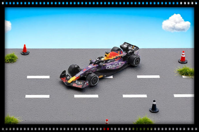 Oracle RED BULL RACING RB19 N°1 ORACLE RED BULL RACING VAINQUEUR GP DE LAS VEGAS 2023 MAX VERSTAPPEN SPARK 1:64