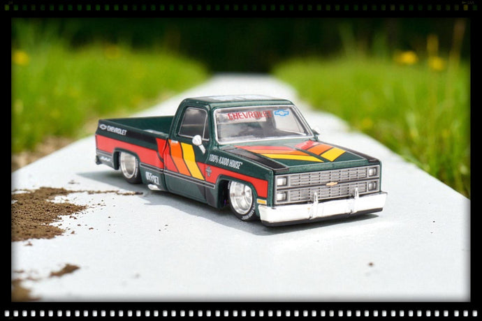 Chevrolet SILVERADO KAIDO WORKS V3 1980 MINI GT 1:64