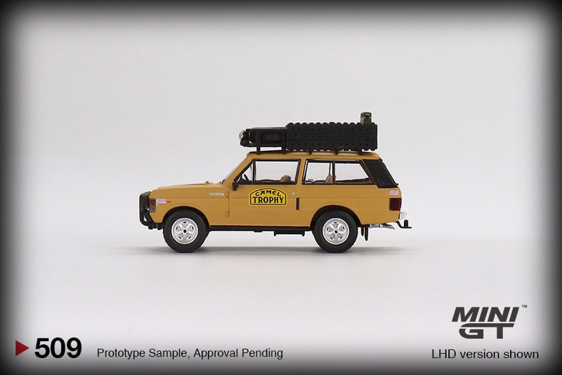 Laad de afbeelding in de Gallery-viewer, Range Rover Camel Trophy Papua New Guinea Team USA 1982 (LHD) MINI GT 1:64
