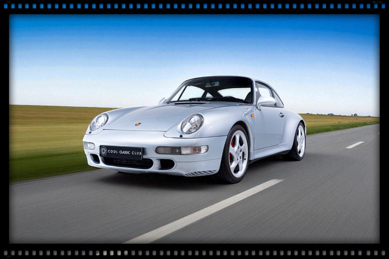 Chargez l&#39;image dans la visionneuse de la galerie, Porsche 911 [993] CARRERA 4S ARGENTÉ 1995 GT SPIRIT 1:8
