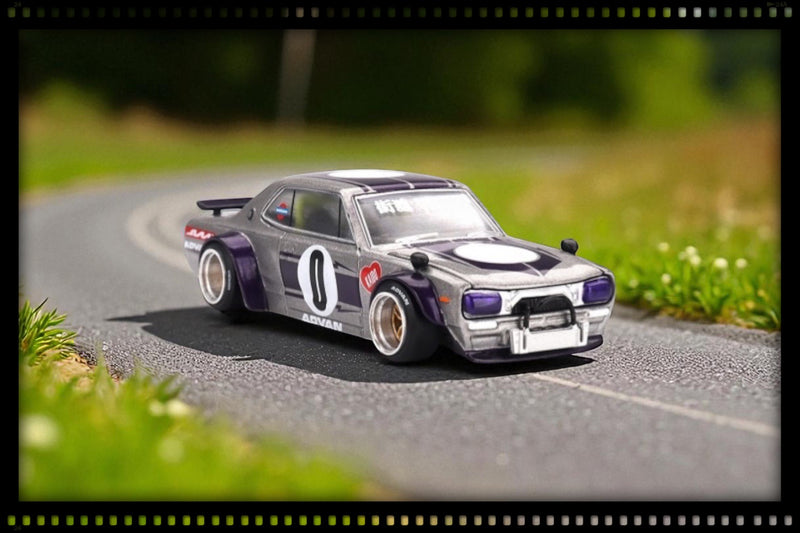 Chargez l&#39;image dans la visionneuse de la galerie, Nissan SKYLINE GT-R (KPGC10) KAIDO WORKS V1 1969 Kaido*House MINI GT 1:64
