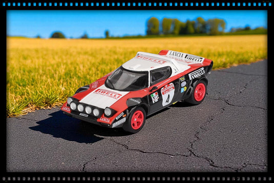 Lancia STRATOS HF #4 VAINQUEUR DU RALLYE SANREMO 1978 MINI GT 1:64