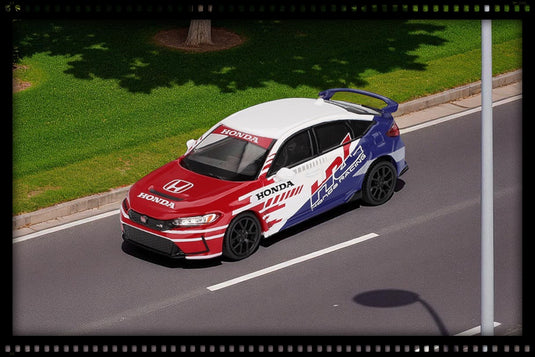 Honda CIVIC TYPE R VOITURE D'ESCORTE HRC 2024 MINI GT 1:64