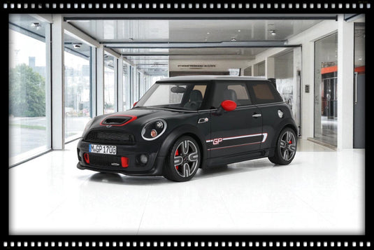 Mini COOPER JCW GP2 R56 GRIS MÉTALLISÉ 2012 OTTOmobile 1:18