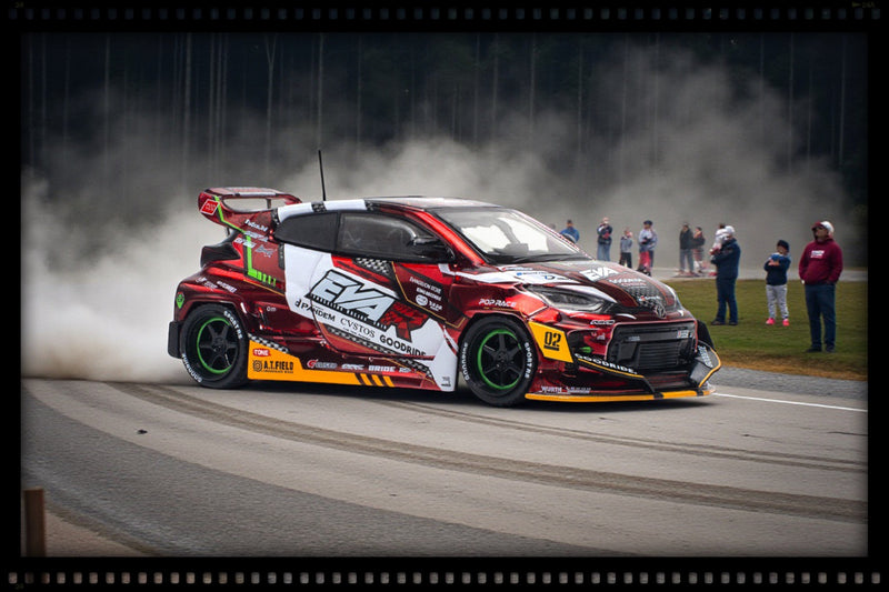 Chargez l&#39;image dans la visionneuse de la galerie, Toyota GR Yaris Eva RT Roduction Modèle-02 Goodride Divers POP RACE 1:64
