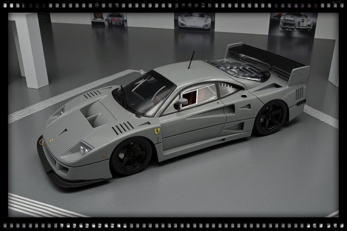 Ferrari F40 LM 1996 Press Version Gris avec jantes noires (ÉDITION LIMITÉE Nr.67/90 Avec base en cuir / Sans Case) TECNOMODEL 1:18