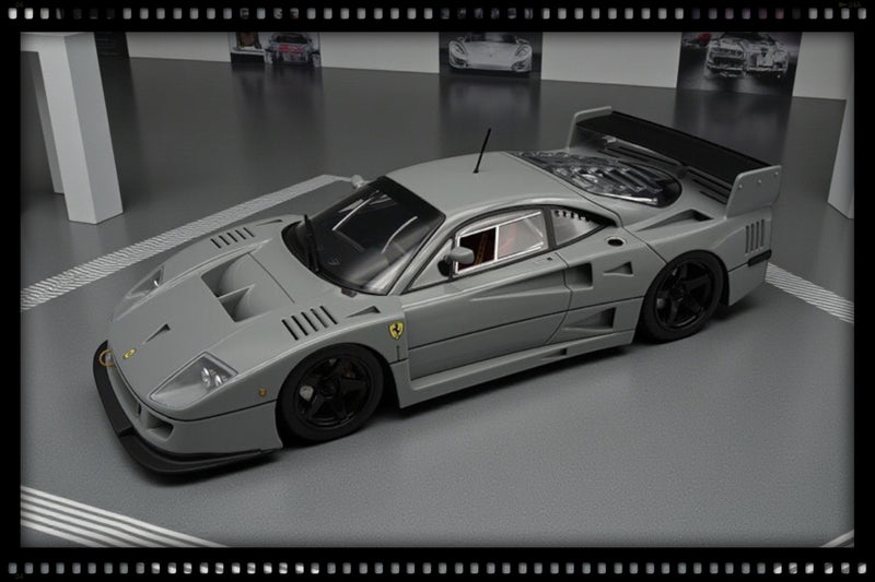 Chargez l&#39;image dans la visionneuse de la galerie, Ferrari F40 LM 1996 Press Version Gris avec jantes noires (ÉDITION LIMITÉE Nr.67/90 Avec base en cuir / Sans Case) TECNOMODEL 1:18
