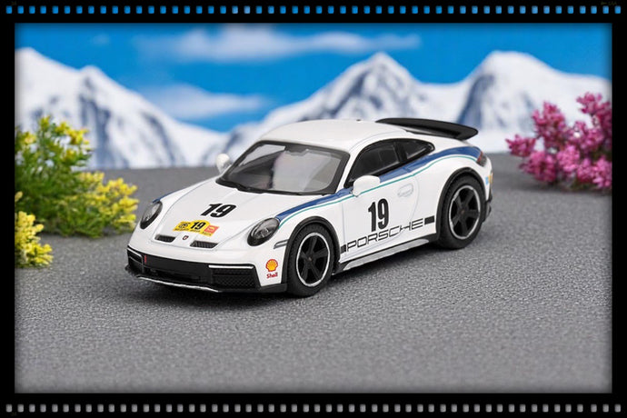 Porsche 911 (992) DAKAR RALLYE DESIGN PACKAGE 74 2024 (LHD) MINI GT 1:64