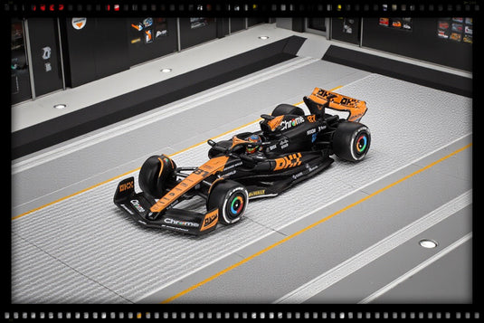 McLaren MCL60 #81 OSCAR PIASTRI GP DU JAPON 3ÈME PLACE 2023 (LHD) MINI GT 1:64