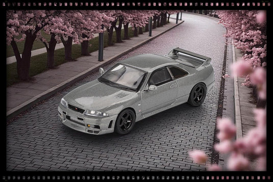 Nissan GTR (R33) NISMO BCNR33 CRS GRIS MÉTAL FONCÉ 1993 (RHD) MINI GT 1:64